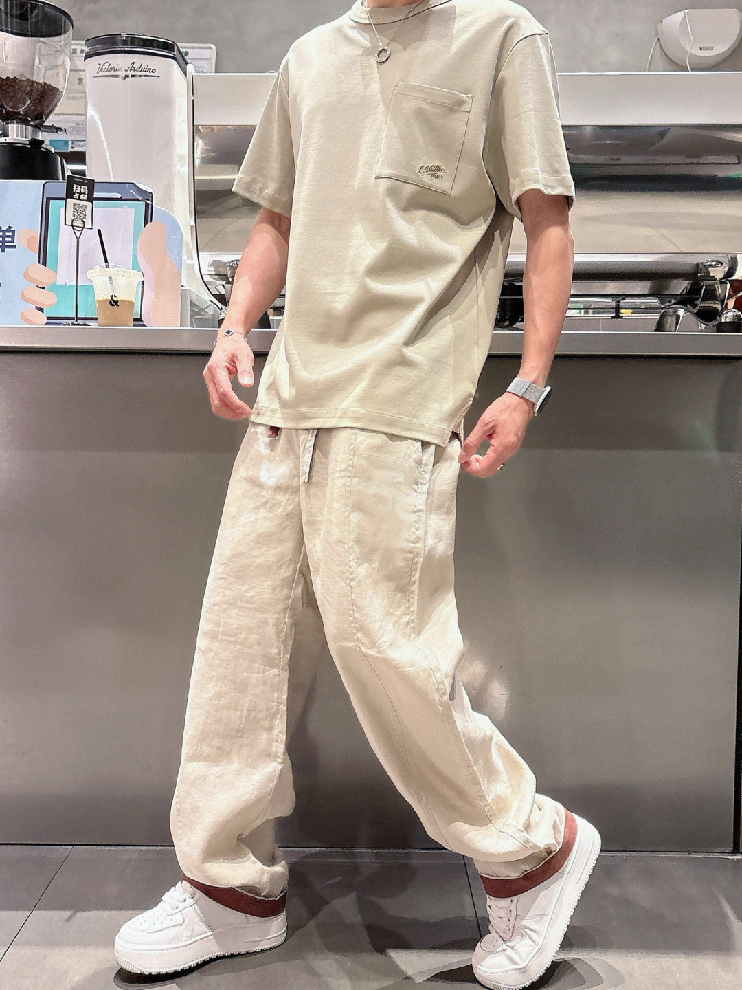 2025年 春夏系列🔥🔥H8058🔥🔥1.颜色：黑色 白色 灰色 豆绿 蓝色2.尺码：M-5XL3.版型