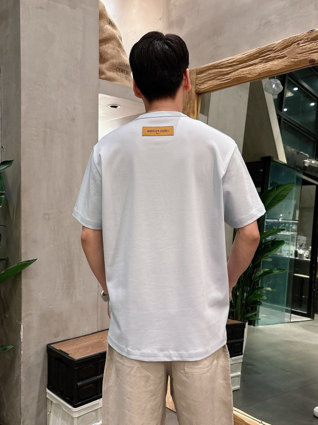 2025年 春夏系列🔥🔥H8058🔥🔥1.颜色：黑色 白色 灰色 豆绿 蓝色2.尺码：M-5XL3.版型