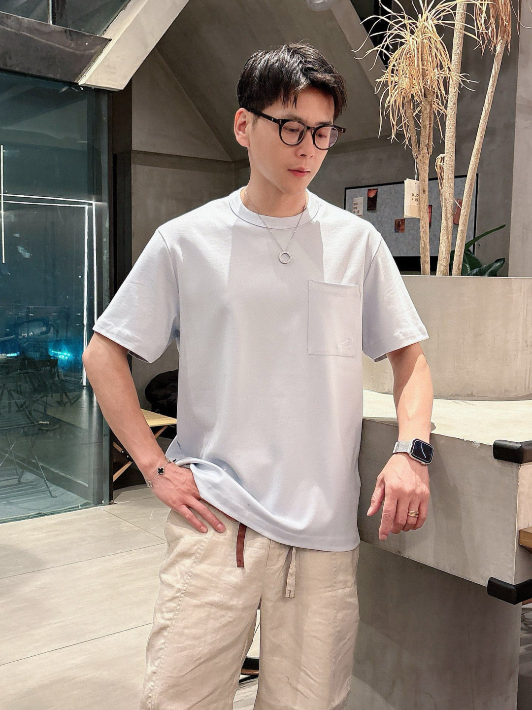 2025年 春夏系列🔥🔥H8058🔥🔥1.颜色：黑色 白色 灰色 豆绿 蓝色2.尺码：M-5XL3.版型