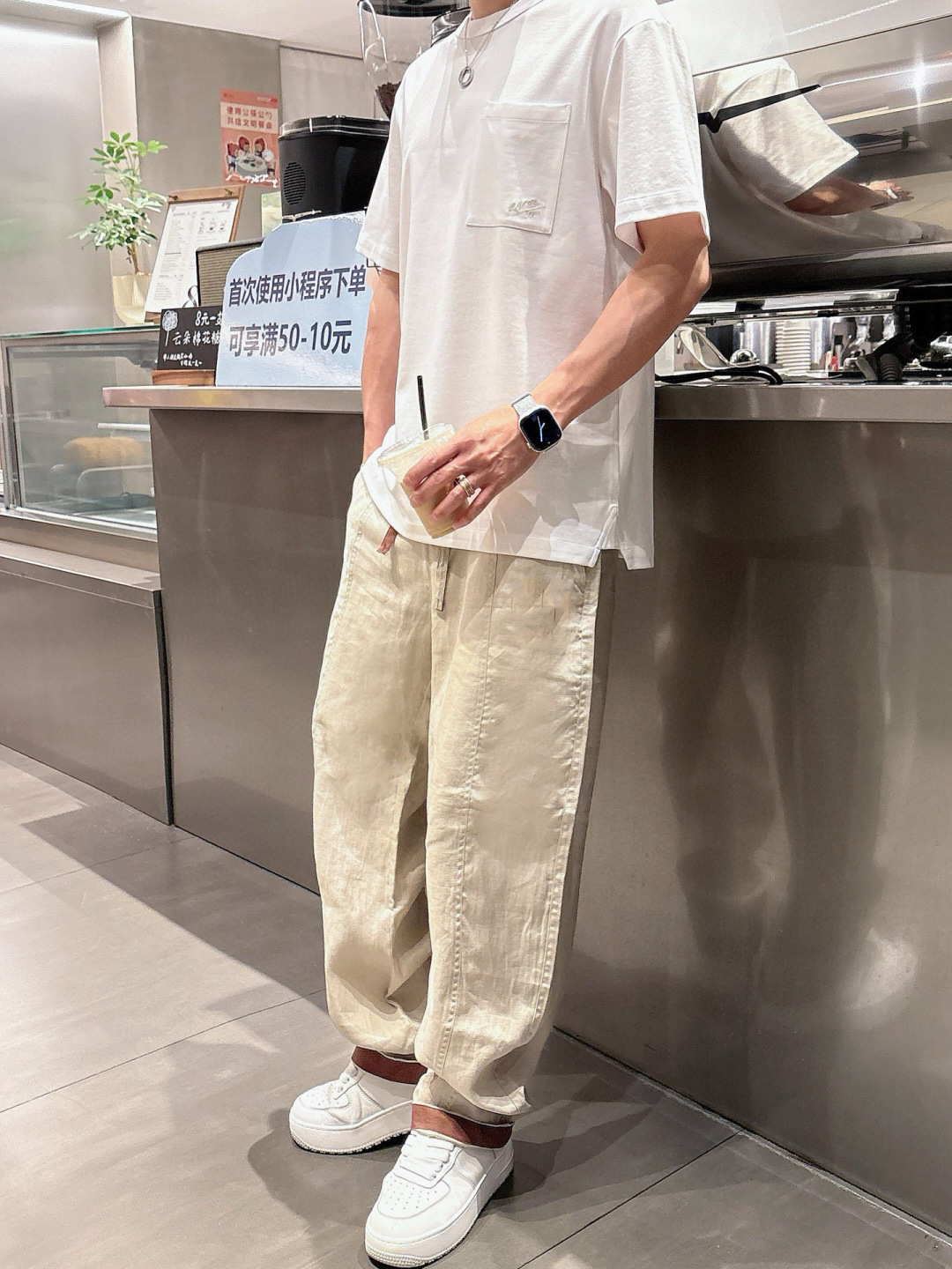 2025年 春夏系列🔥🔥H8058🔥🔥1.颜色：黑色 白色 灰色 豆绿 蓝色2.尺码：M-5XL3.版型