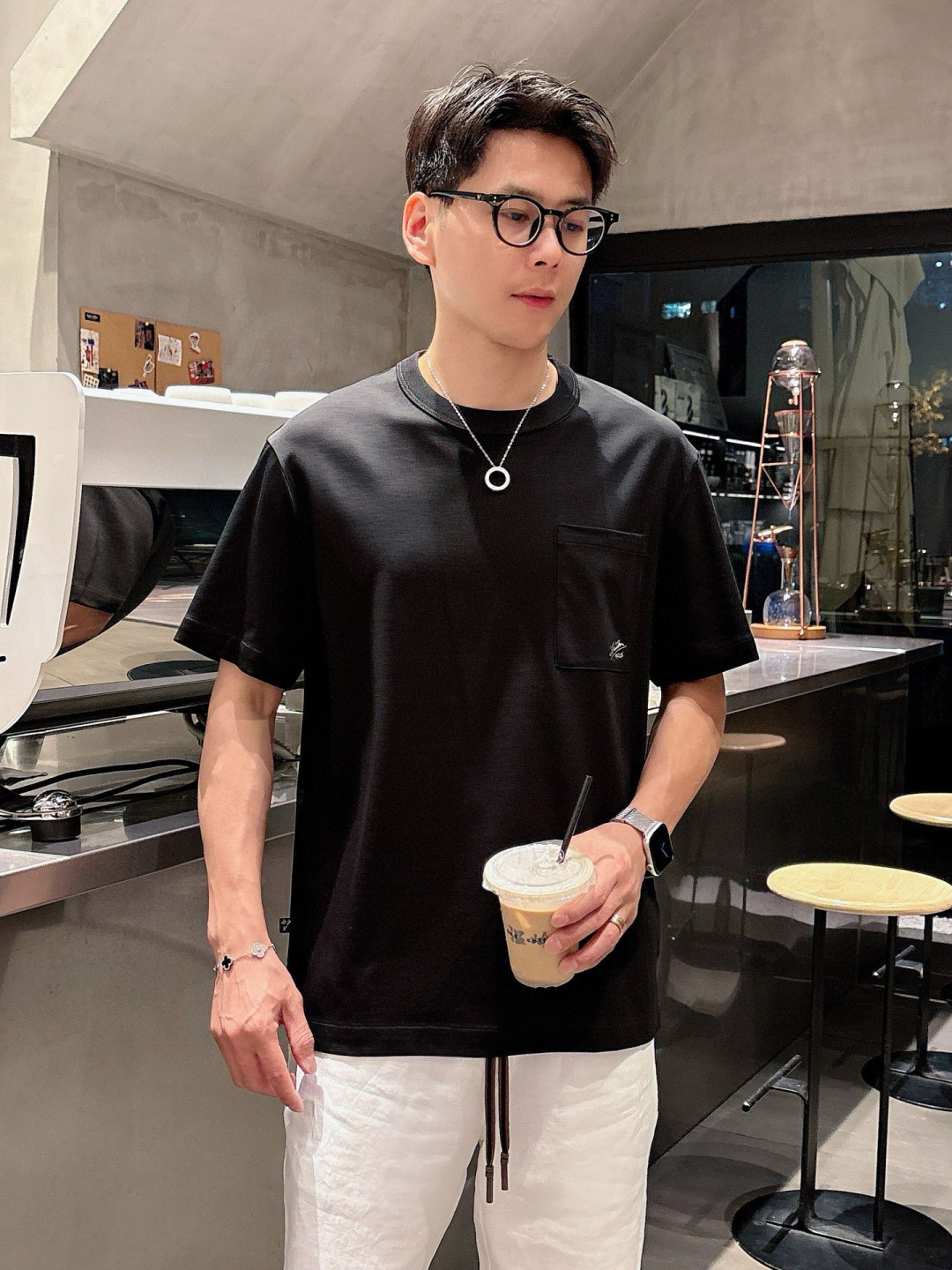 2025年 春夏系列🔥🔥H8058🔥🔥1.颜色：黑色 白色 灰色 豆绿 蓝色2.尺码：M-5XL3.版型