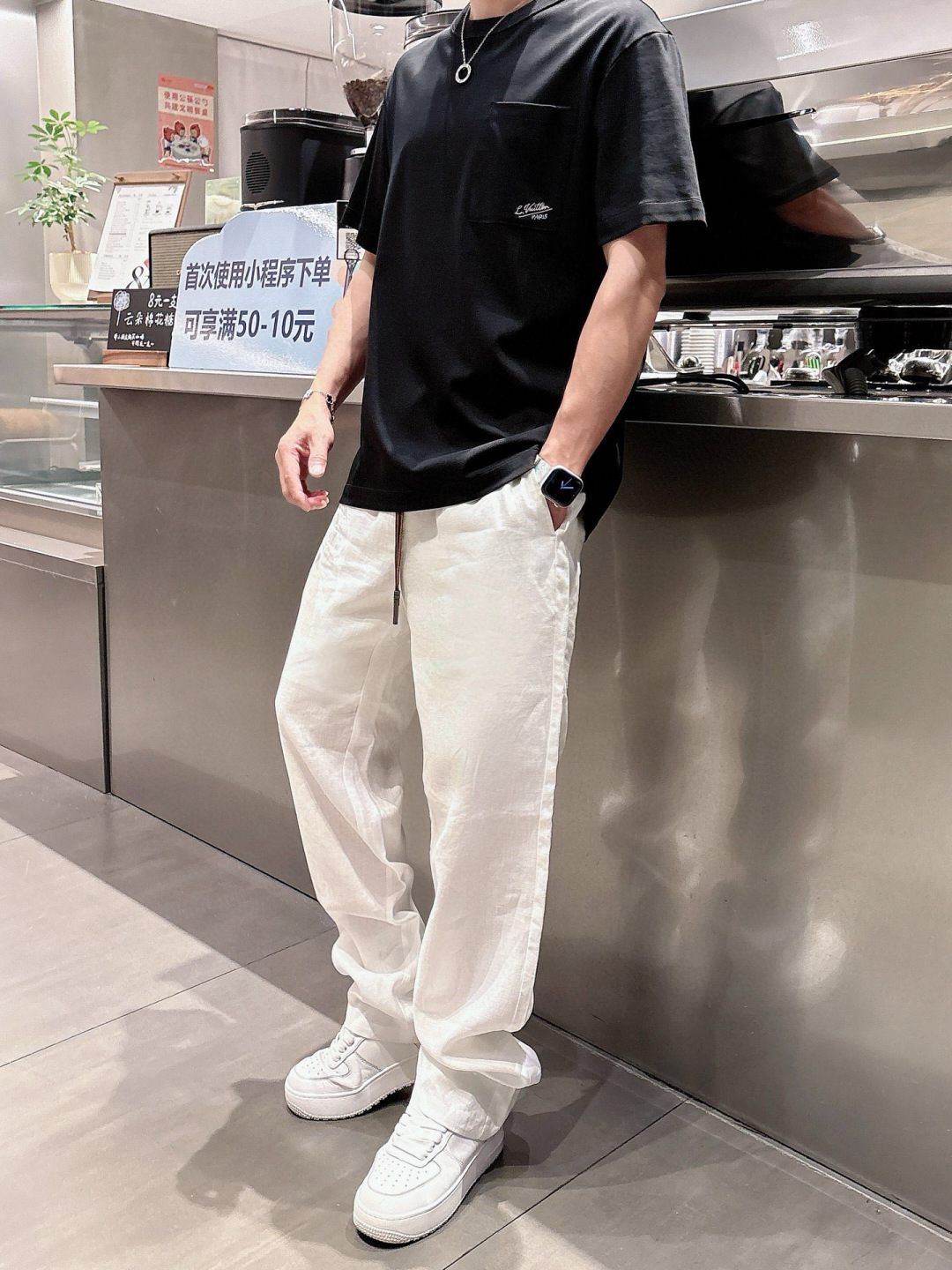 2025年 春夏系列🔥🔥H8058🔥🔥1.颜色：黑色 白色 灰色 豆绿 蓝色2.尺码：M-5XL3.版型