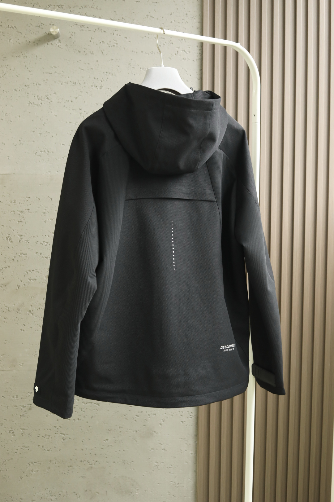 秋冬新款系列#🍂 DEE迪桑* 25年秋季新款夹克时尚帅气肩膀印花图案logo，简约百搭款，定制原版面料