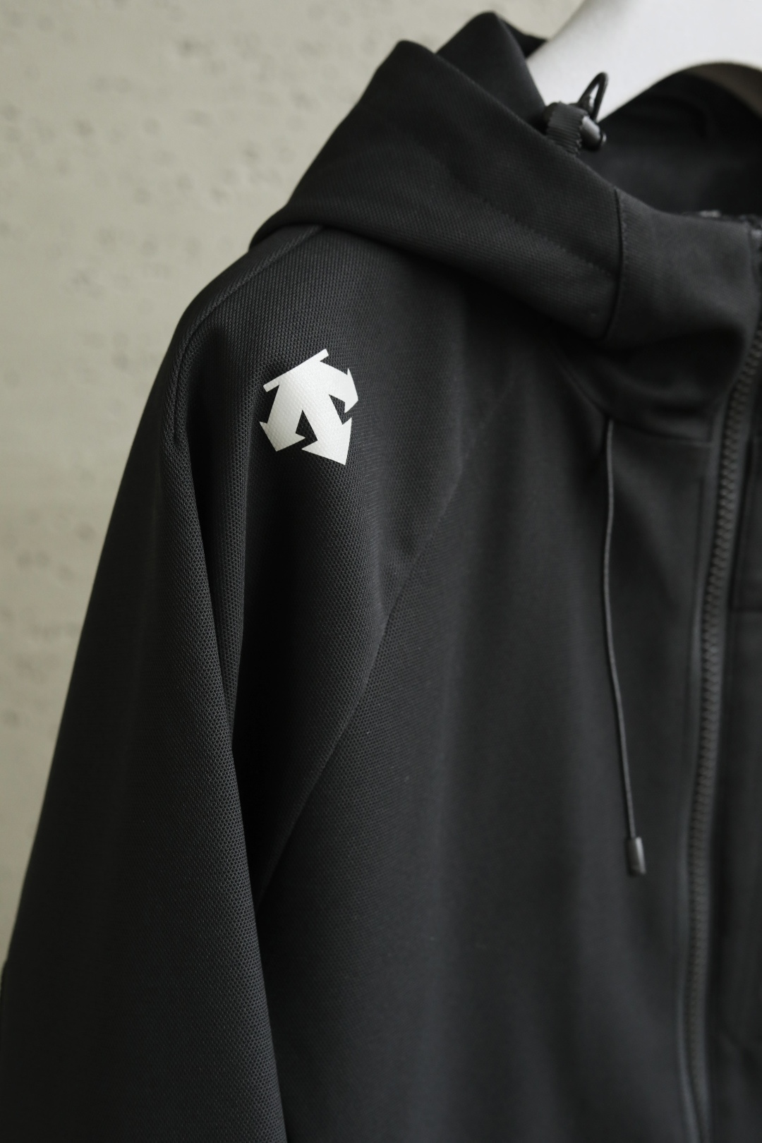 秋冬新款系列#🍂 DEE迪桑* 25年秋季新款夹克时尚帅气肩膀印花图案logo，简约百搭款，定制原版面料