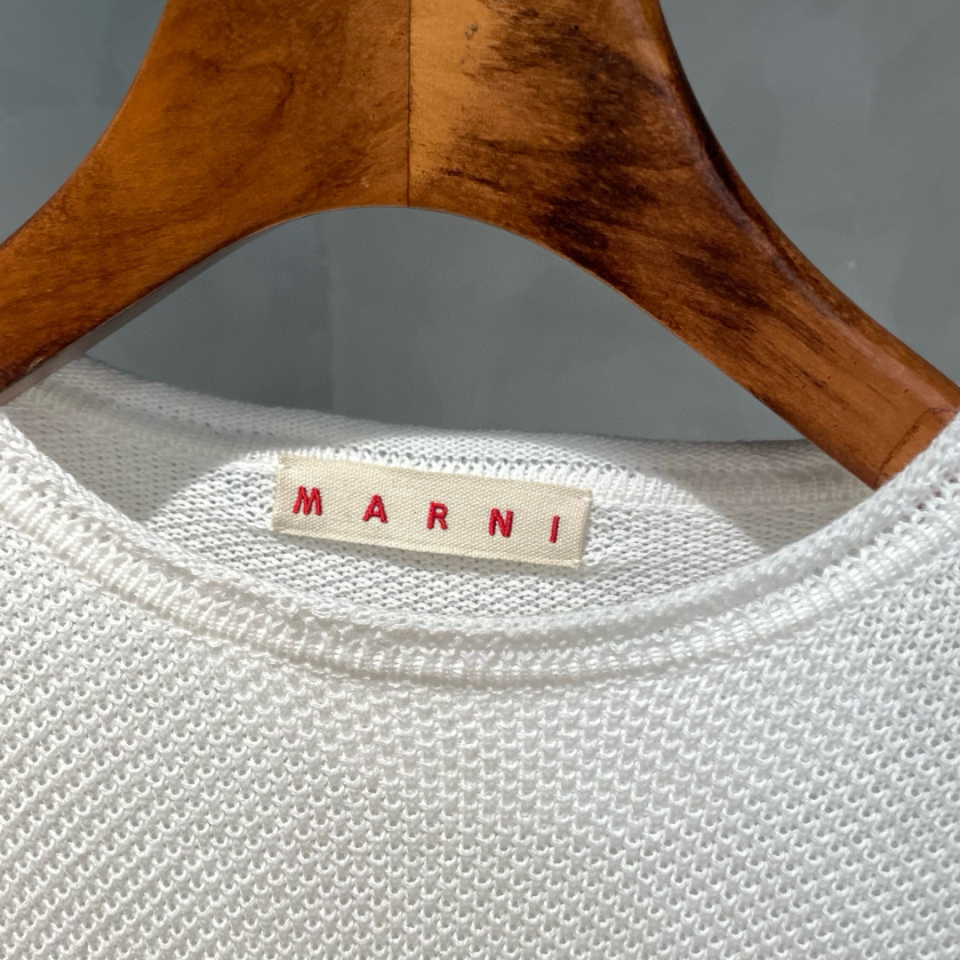 MARNI🌟新款秋季休闲长袖🆕采用优质面料，手感细腻，极致柔软触感，超级时尚洋气！码数：S-XL 男女同