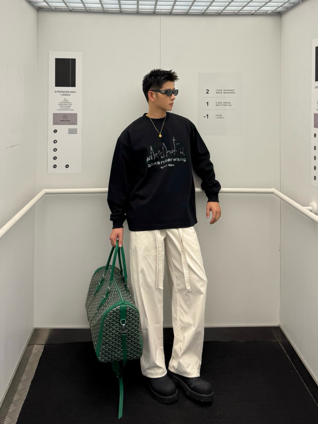 新款秋冬长袖🆕颜色：黑，白码数：S-XL款号：7005