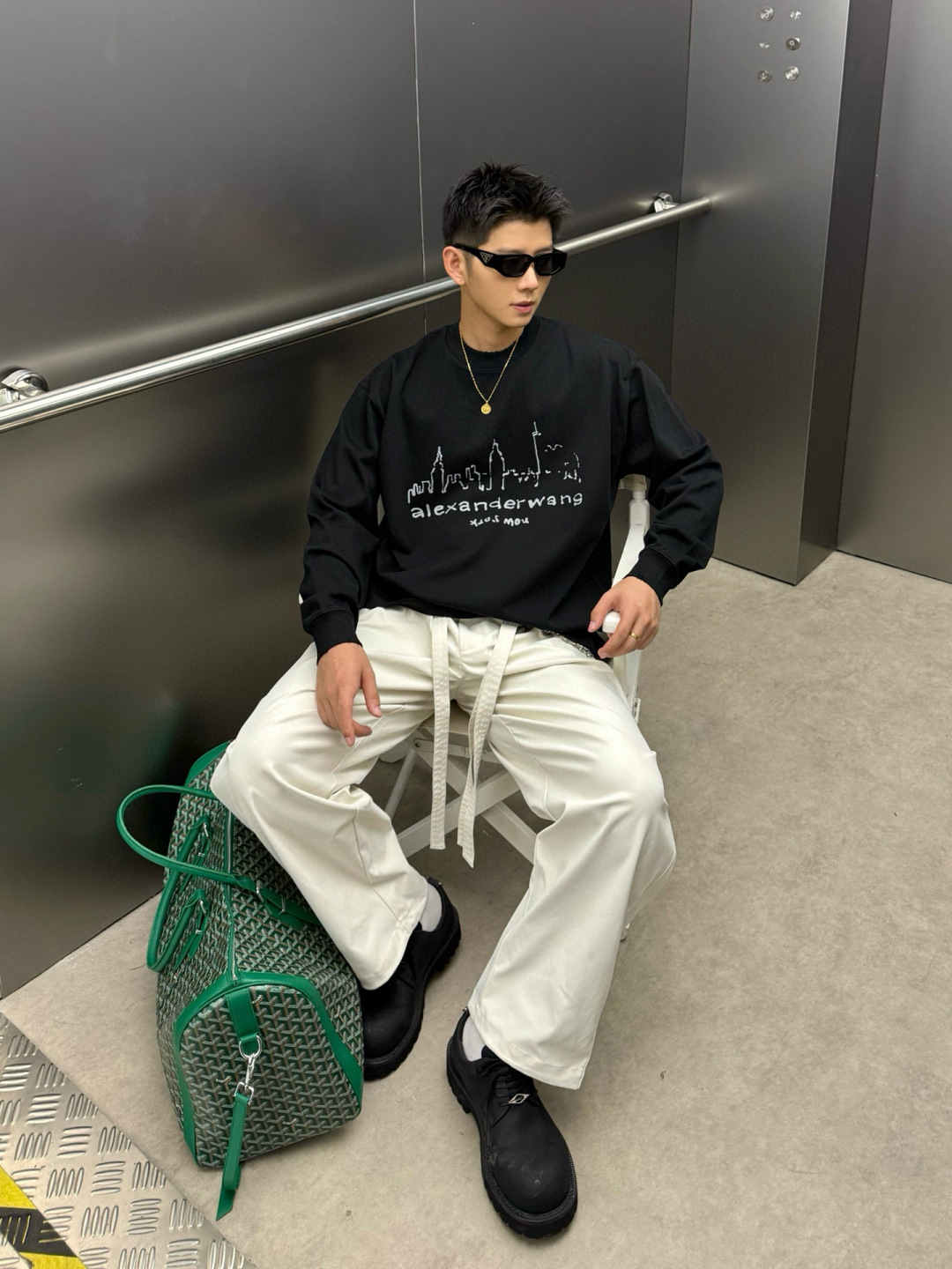 新款秋冬长袖🆕颜色：黑，白码数：S-XL款号：7005