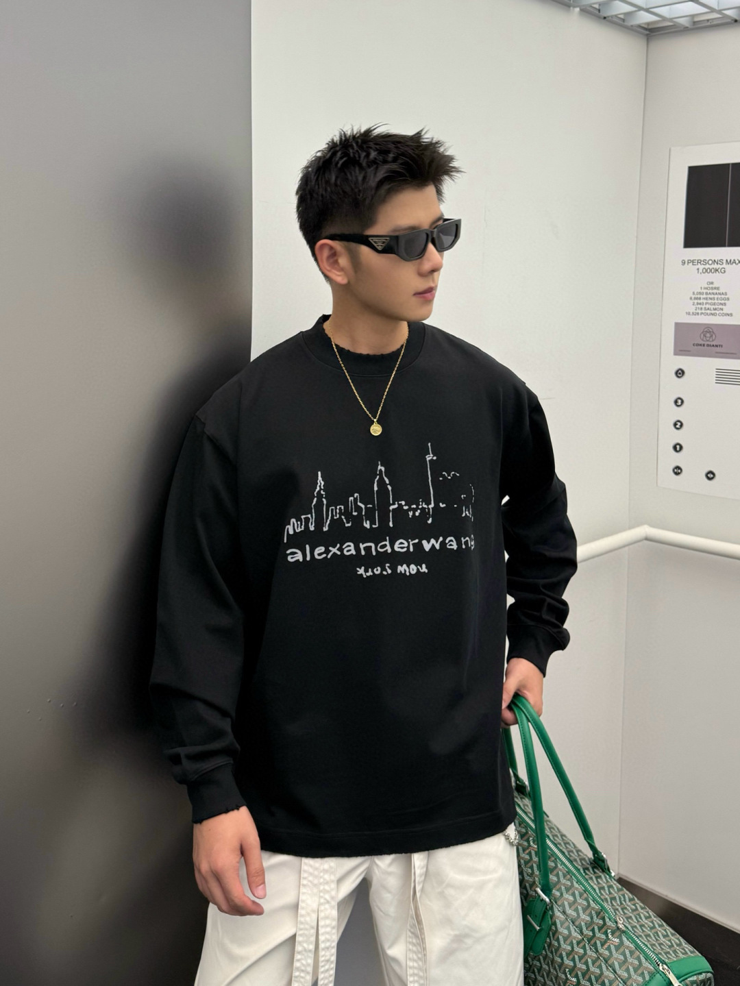 新款秋冬长袖🆕颜色：黑，白码数：S-XL款号：7005