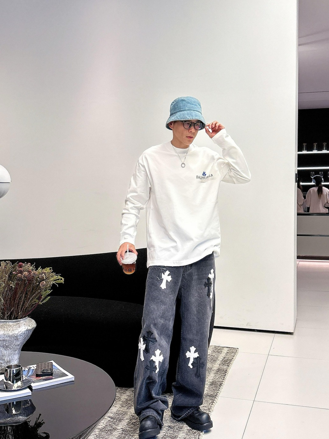 25新款长袖阔版T恤颜色：黑，白尺码：S-XL