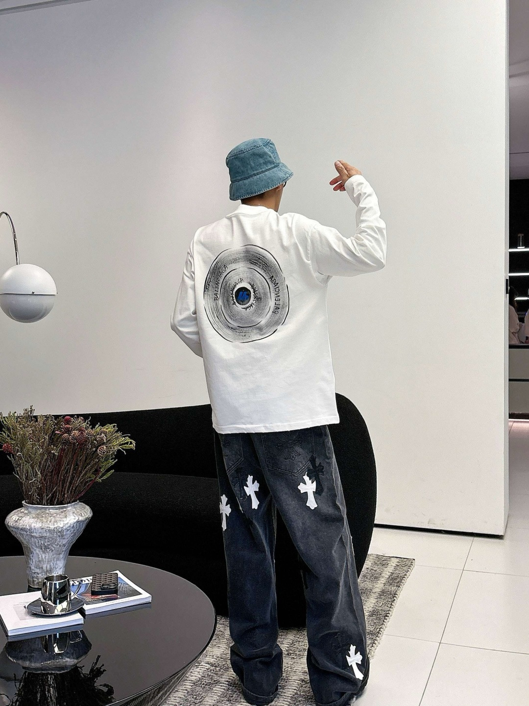 25新款长袖阔版T恤颜色：黑，白尺码：S-XL