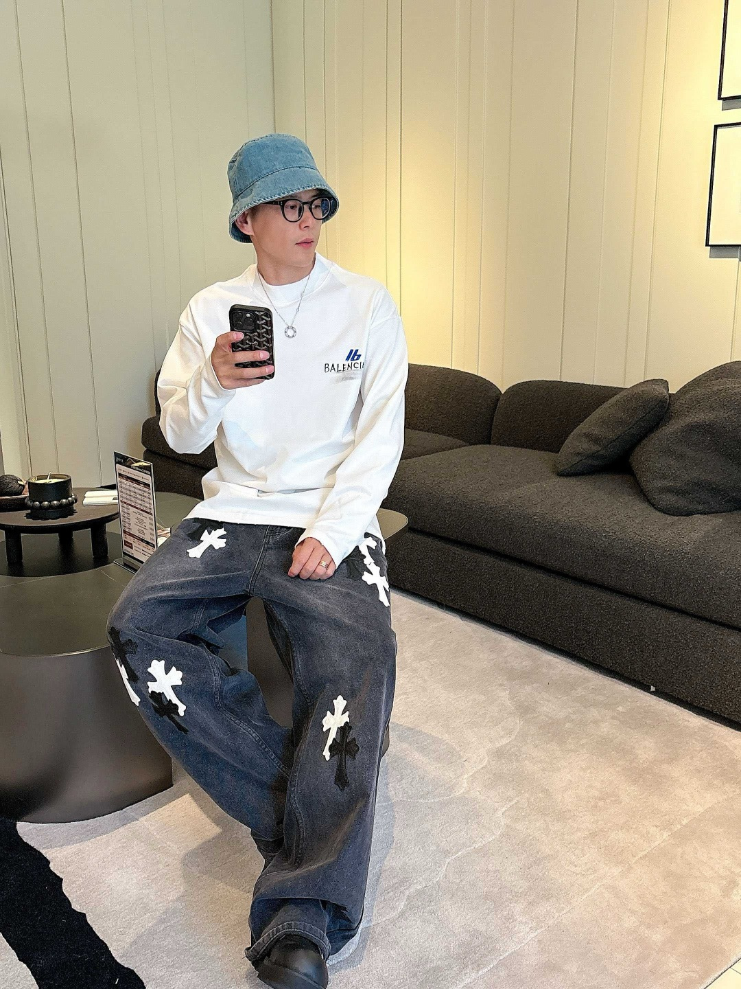 25新款长袖阔版T恤颜色：黑，白尺码：S-XL