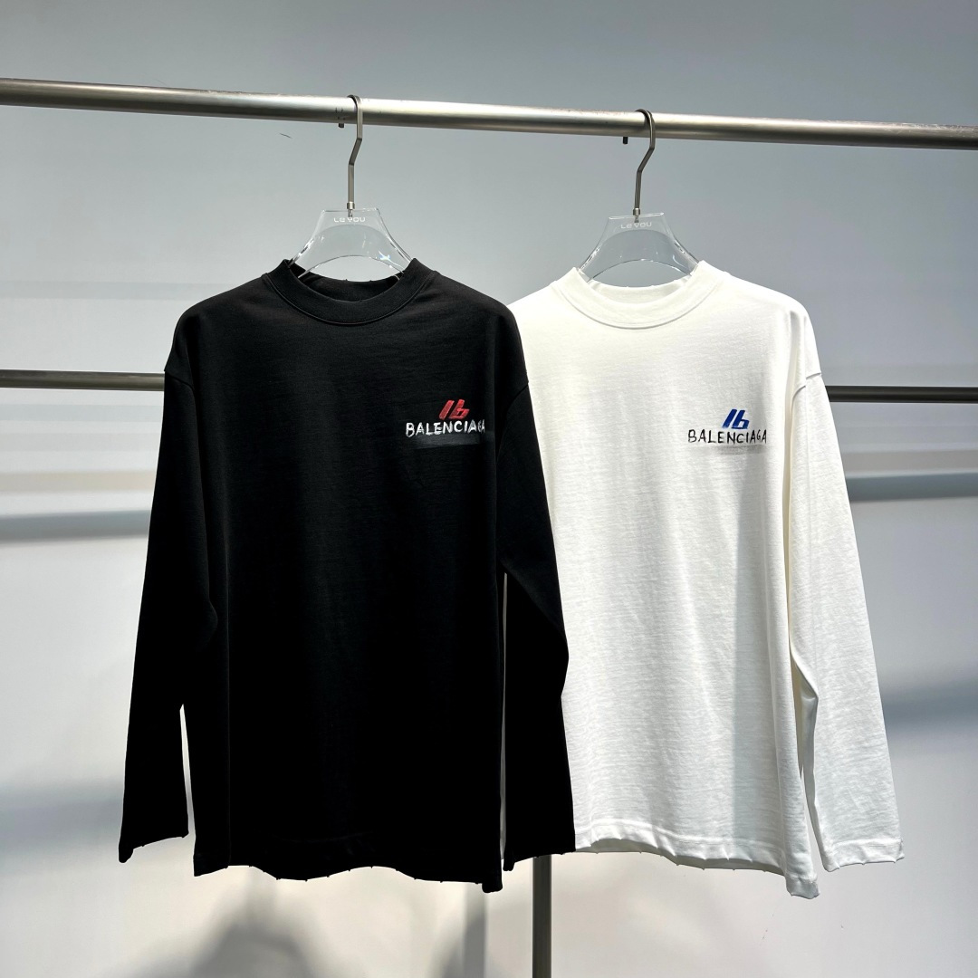 25新款长袖阔版T恤颜色：黑，白尺码：S-XL