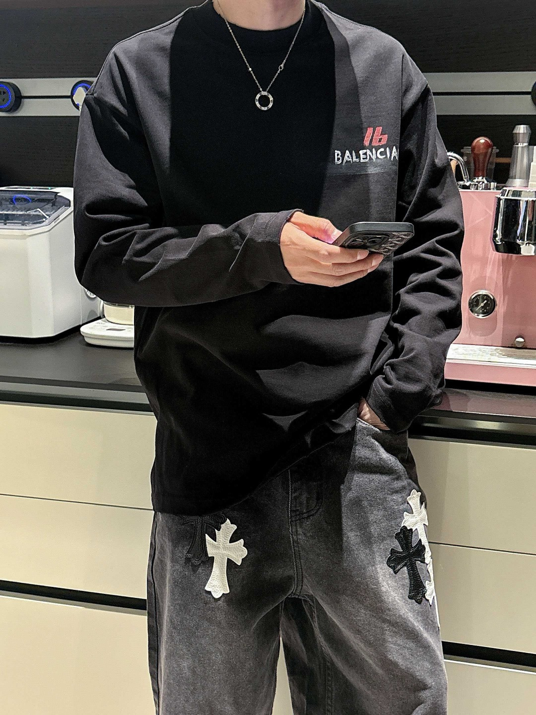 25新款长袖阔版T恤颜色：黑，白尺码：S-XL