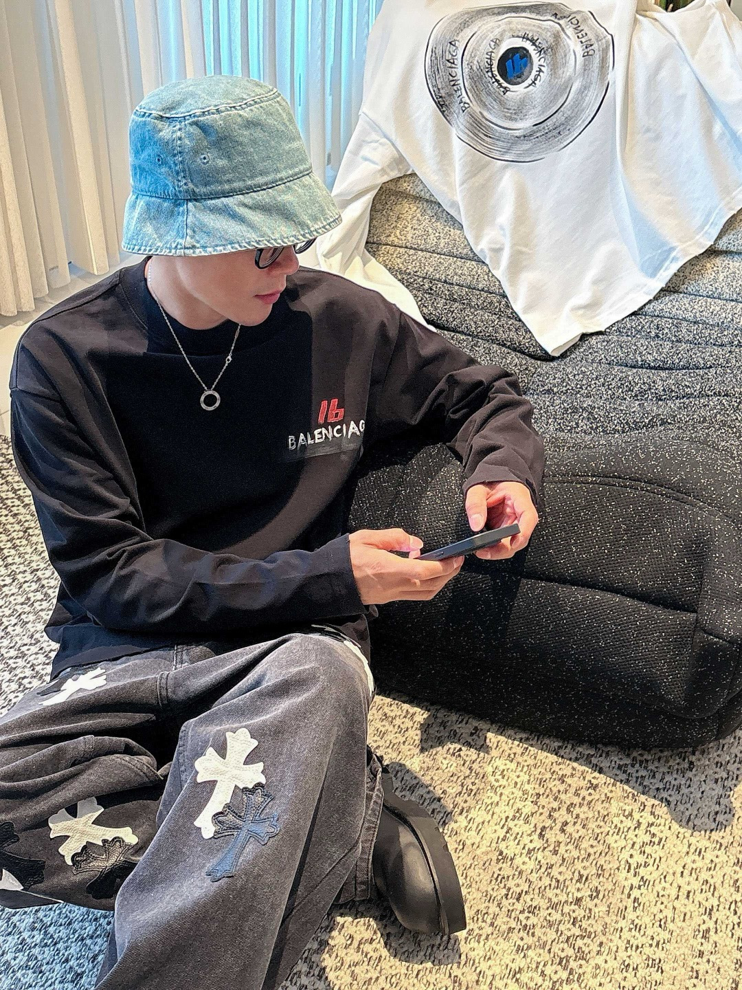 25新款长袖阔版T恤颜色：黑，白尺码：S-XL