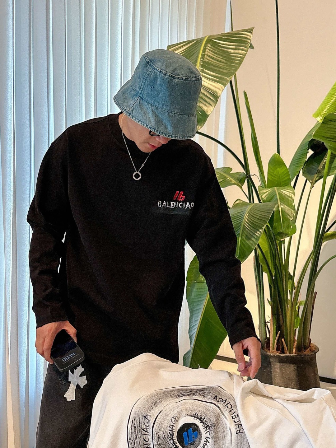 25新款长袖阔版T恤颜色：黑，白尺码：S-XL