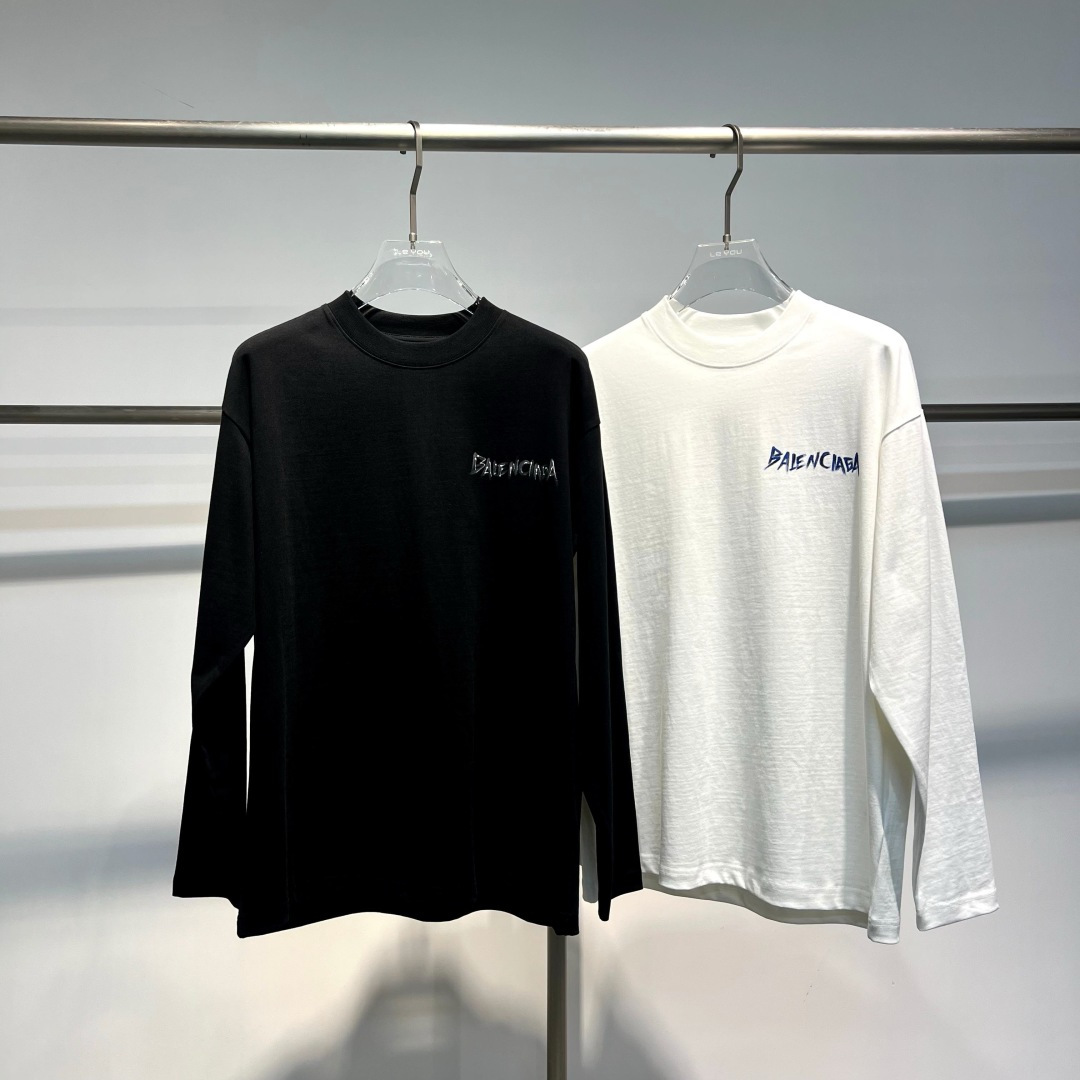 25新款长袖阔版T恤颜色：黑，白尺码：S-XL