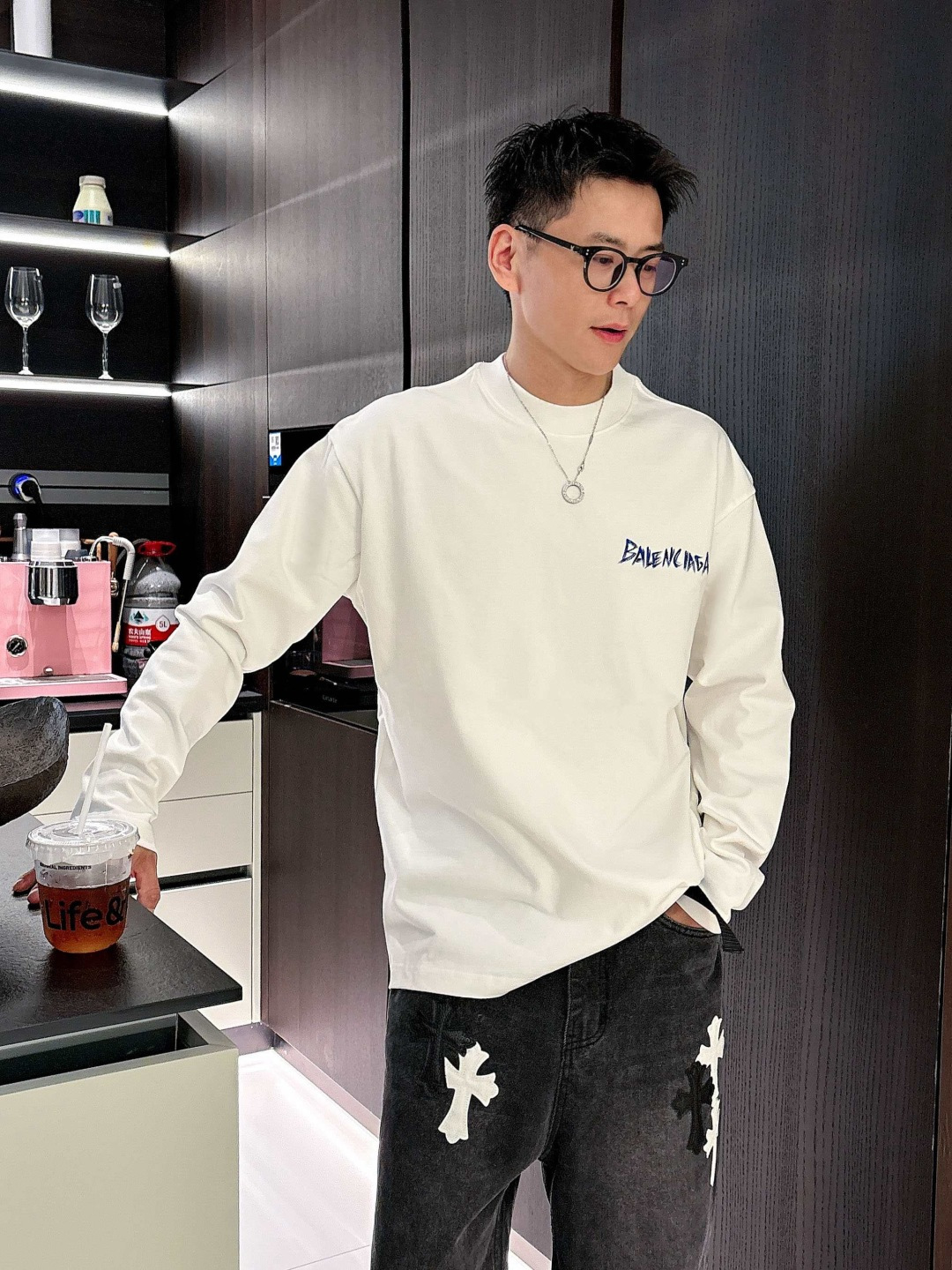 25新款长袖阔版T恤颜色：黑，白尺码：S-XL