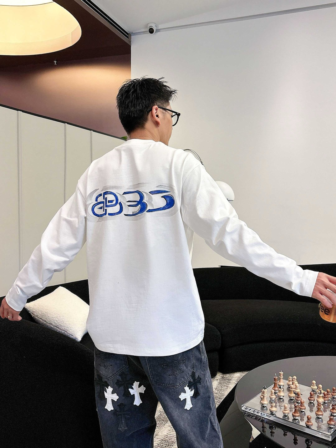 25新款长袖阔版T恤颜色：黑，白尺码：S-XL