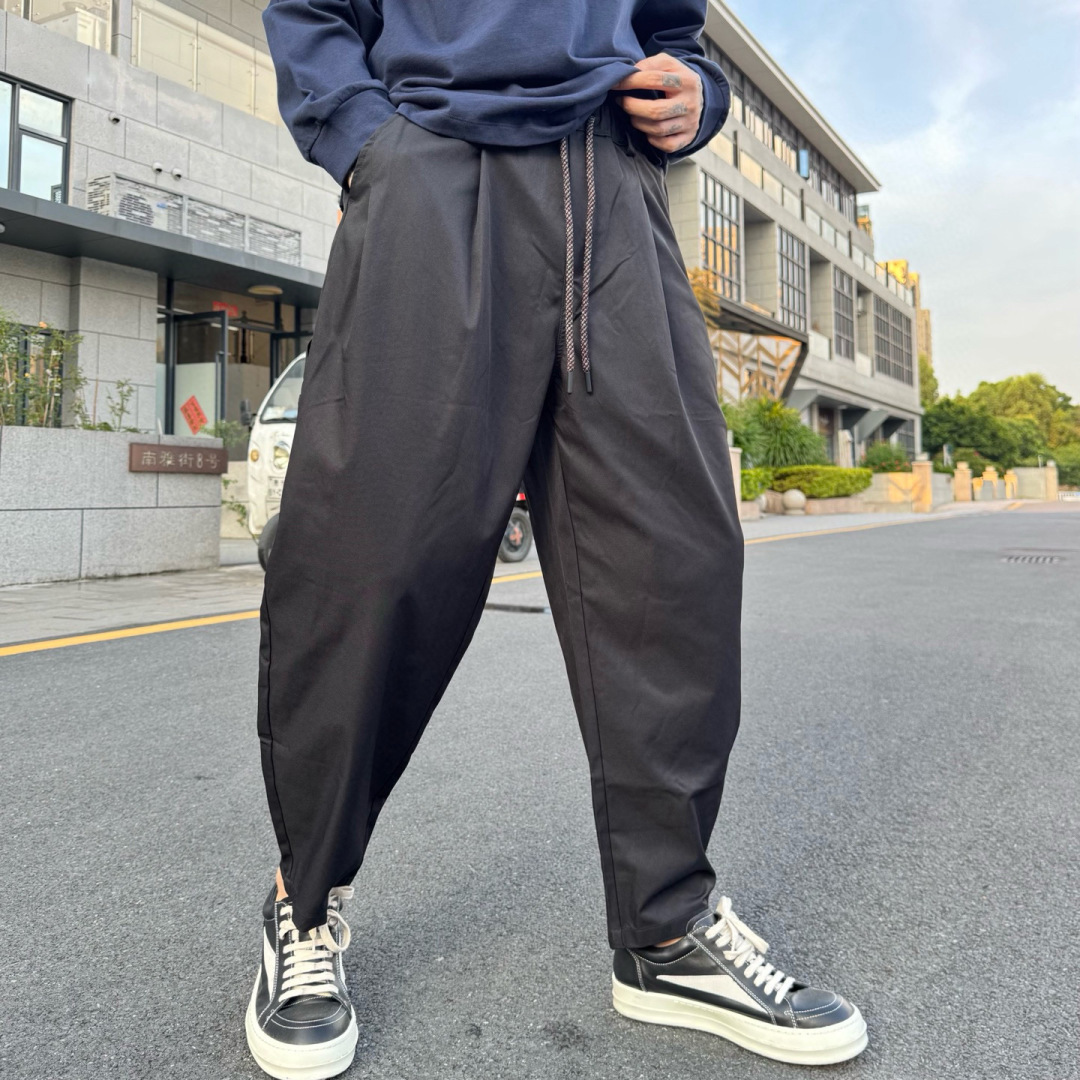 MM6🌟早秋新款休闲工装裤🆕采用优质面料，具有质感，超级时尚洋气！码数：M-2XL男女同款 （模特185