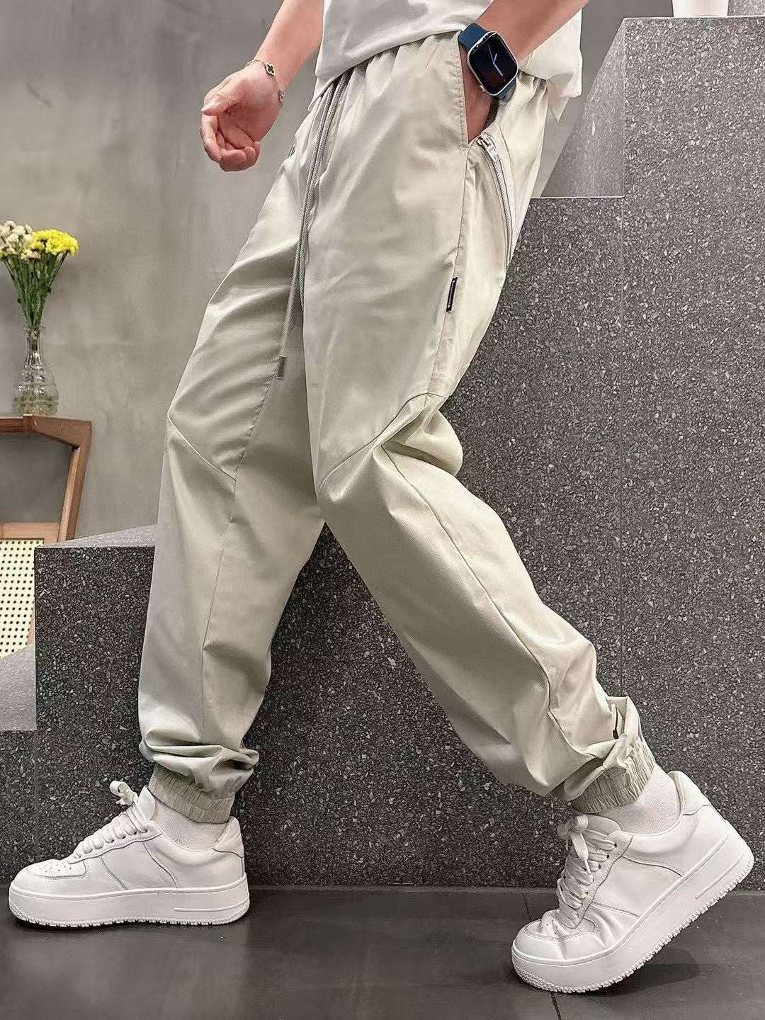 2025年春夏系列🔥🔥H8201🔥🔥1.颜色：黑色 米杏色2.尺码:M-3XL 3.版型:束脚长裤4.面