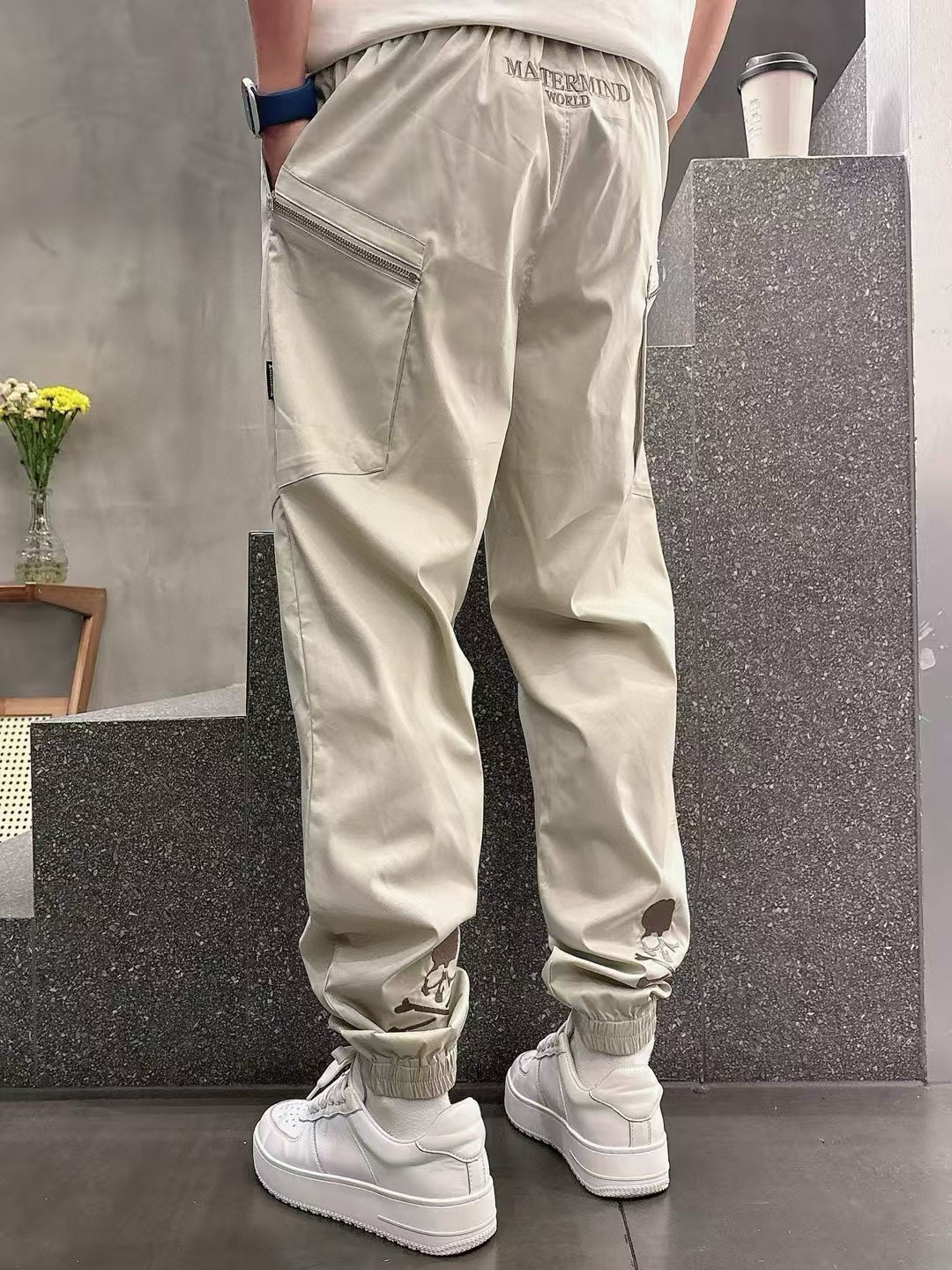 2025年春夏系列🔥🔥H8201🔥🔥1.颜色：黑色 米杏色2.尺码:M-3XL 3.版型:束脚长裤4.面