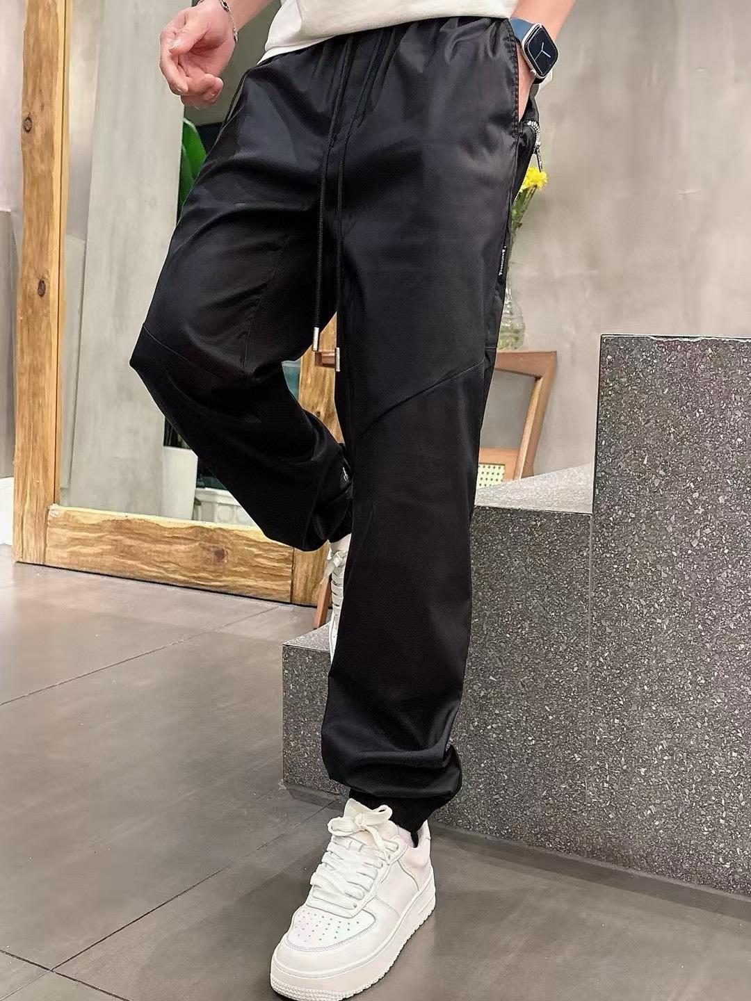 2025年春夏系列🔥🔥H8201🔥🔥1.颜色：黑色 米杏色2.尺码:M-3XL 3.版型:束脚长裤4.面