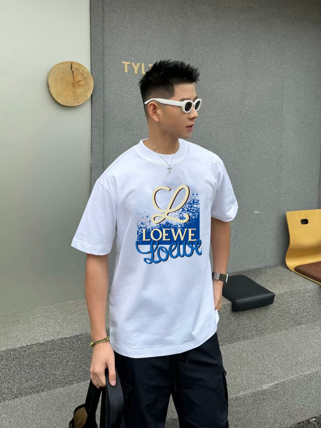 Loew*2025秋季新款 个性字母logo印花 定制面料300g 短袖t恤 男女同款尺码：S M L 