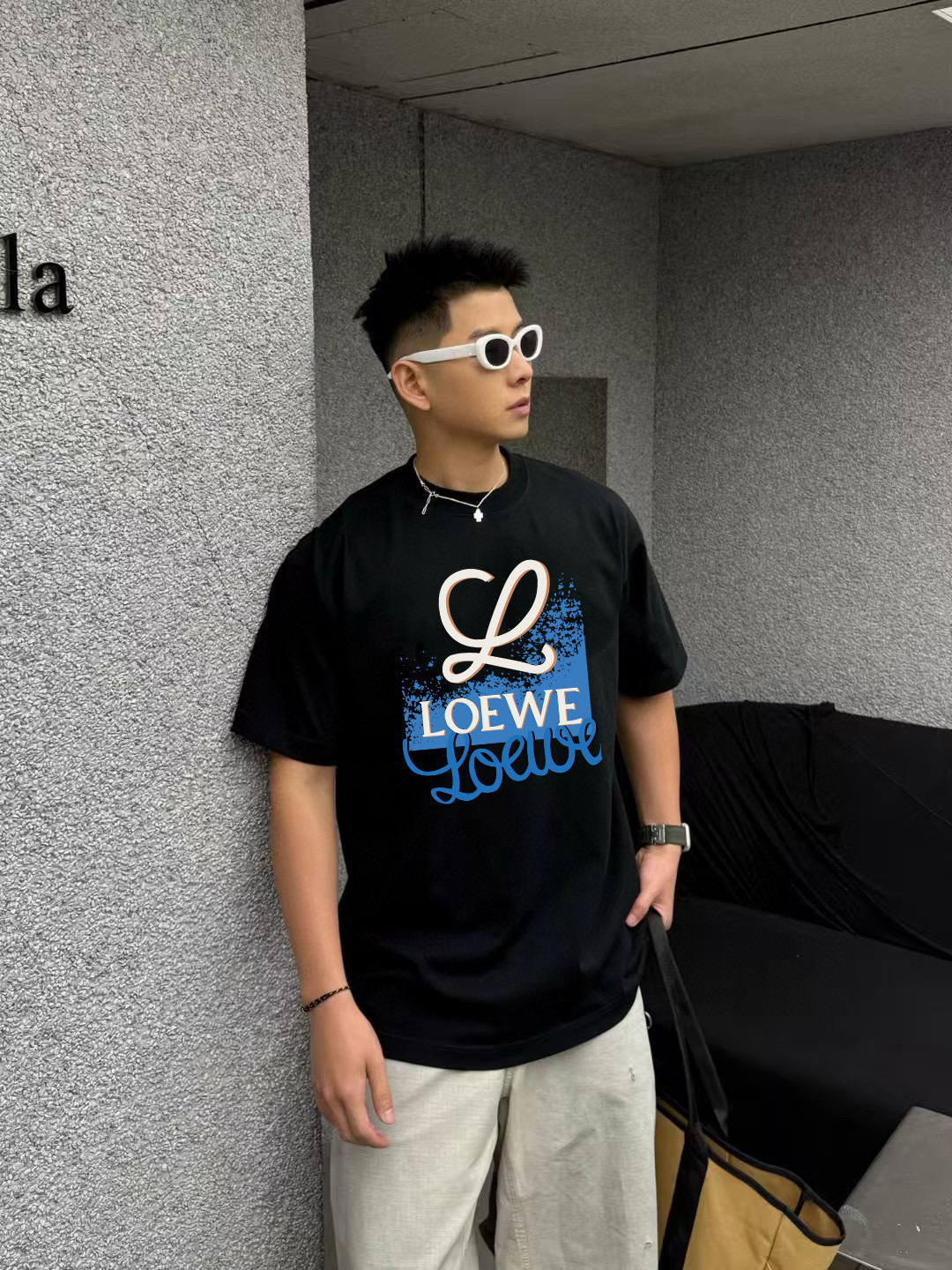 Loew*2025秋季新款 个性字母logo印花 定制面料300g 短袖t恤 男女同款尺码：S M L 