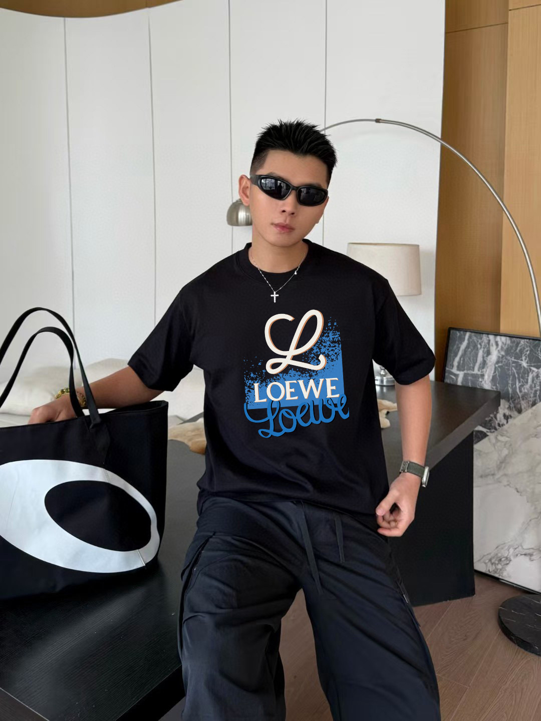 Loew*2025秋季新款 个性字母logo印花 定制面料300g 短袖t恤 男女同款尺码：S M L 