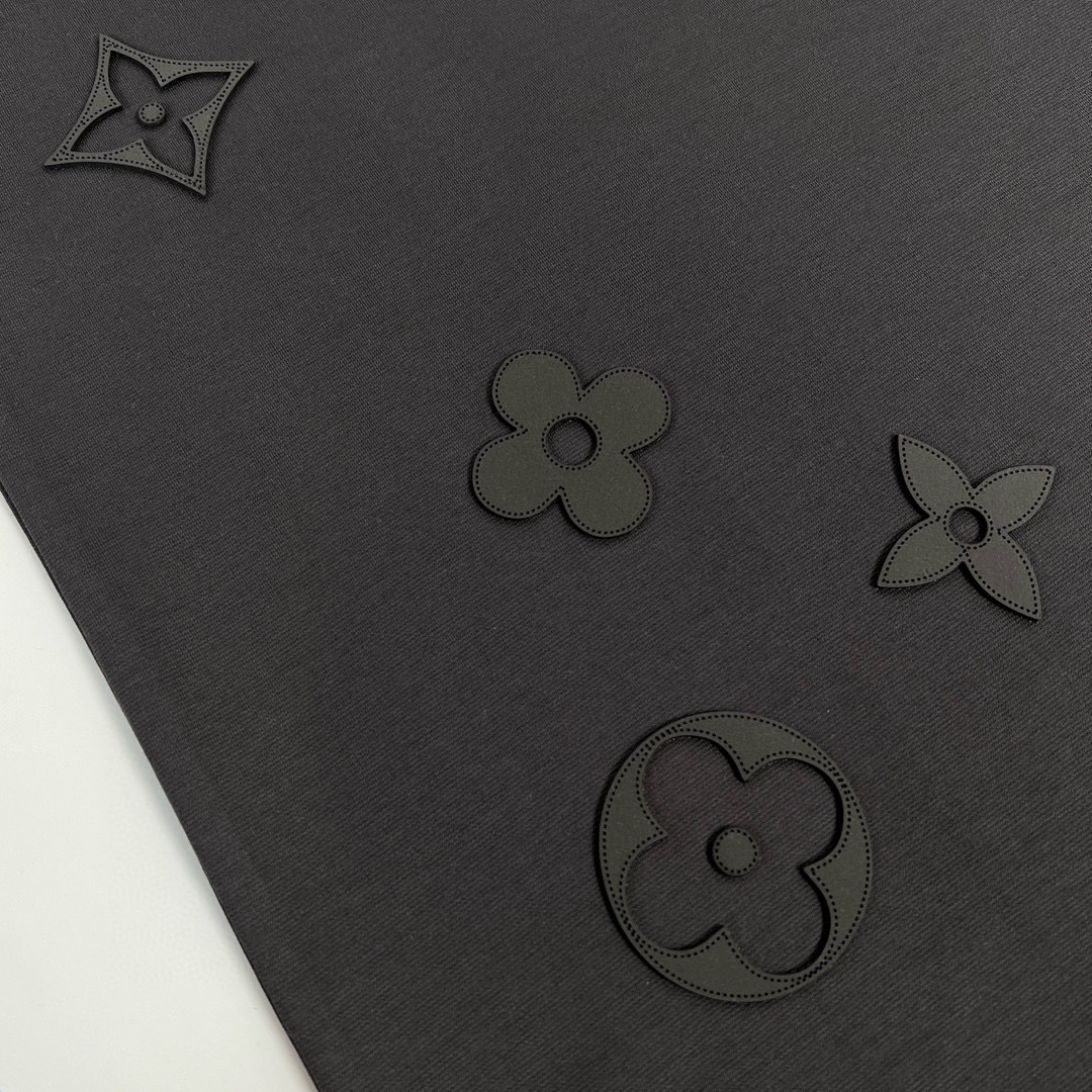 驴家短袖系列季度：2025春夏颜色：黑色 白色 铁灰尺码: M-3XL版型：微阔版型克重：230克重 潮