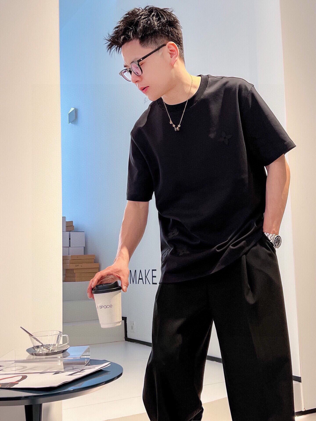 驴家短袖系列季度：2025春夏颜色：黑色 白色 铁灰尺码: M-3XL版型：微阔版型克重：230克重 潮