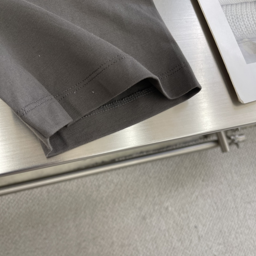 驴牌 2025年春夏系列圆领T恤尺码:M-5XL 微阔短袖T成份:潮棉平纹面料，245克重，100%纯棉