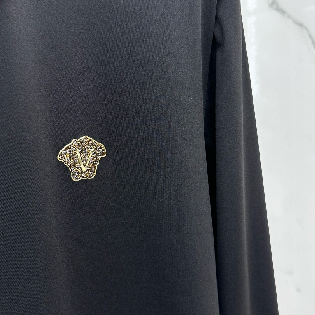 🆕VERSEC*范思哲 2025秋冬新品发布⌚️🔥潮品休闲衬衫，定义高端产品 3D立体制版、贴身舒适，欧