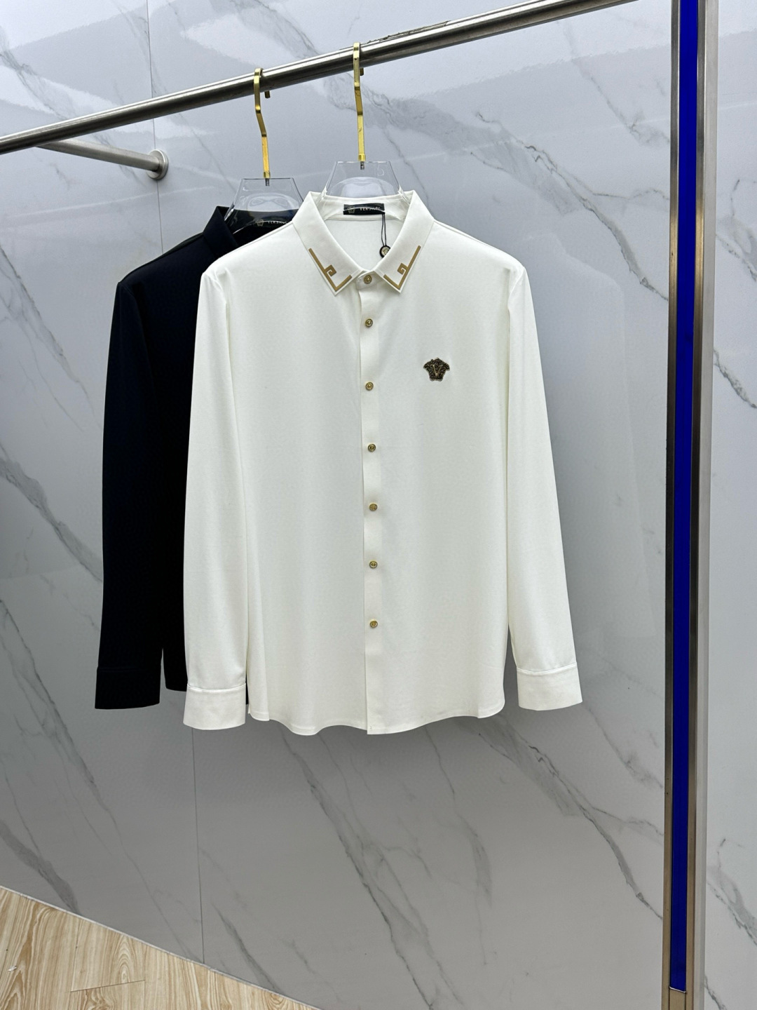 🆕VERSEC*范思哲 2025秋冬新品发布⌚️🔥潮品休闲衬衫，定义高端产品 3D立体制版、贴身舒适，欧