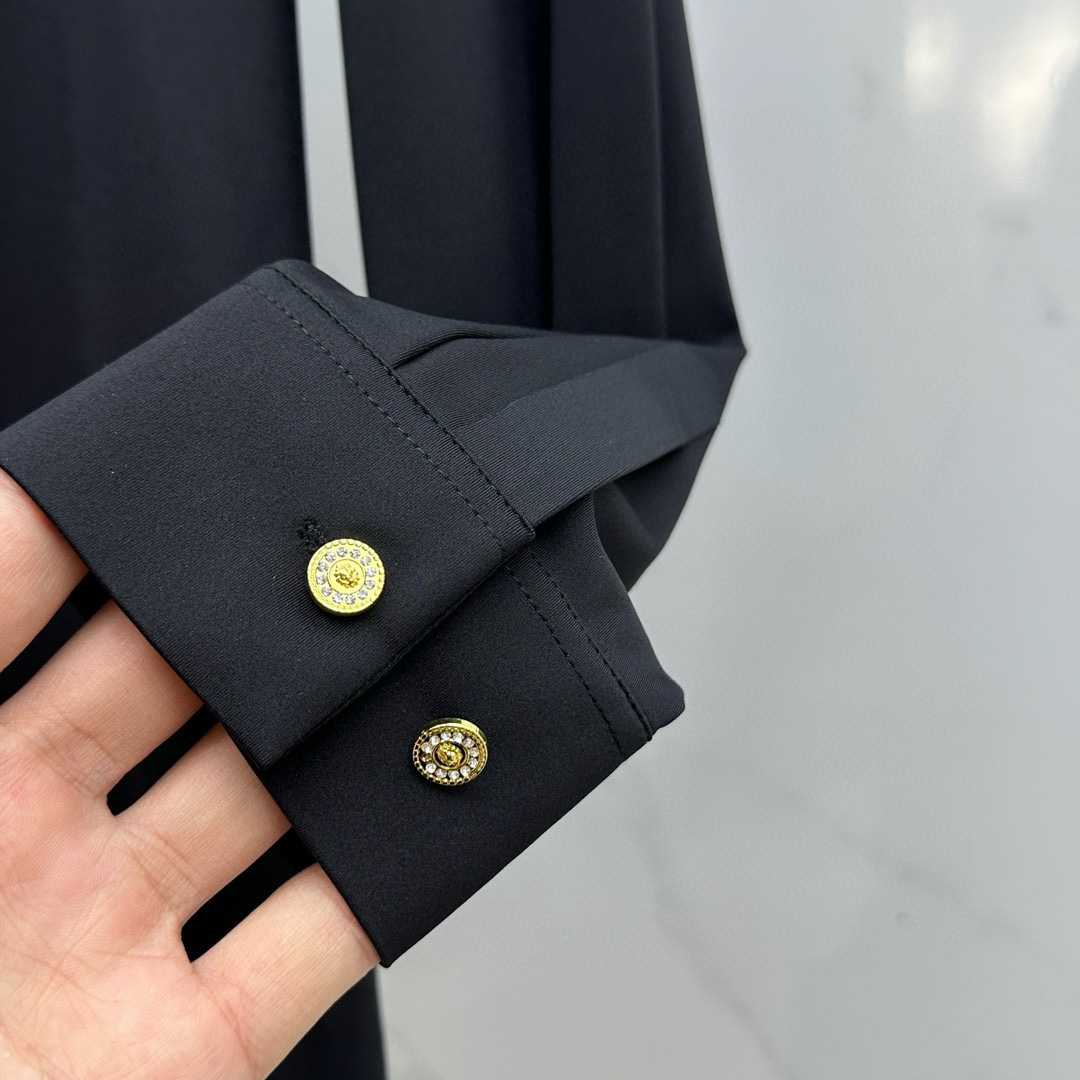 🆕VERSEC*范思哲 2025秋冬新品发布⌚️🔥潮品休闲衬衫，定义高端产品 3D立体制版、贴身舒适，欧