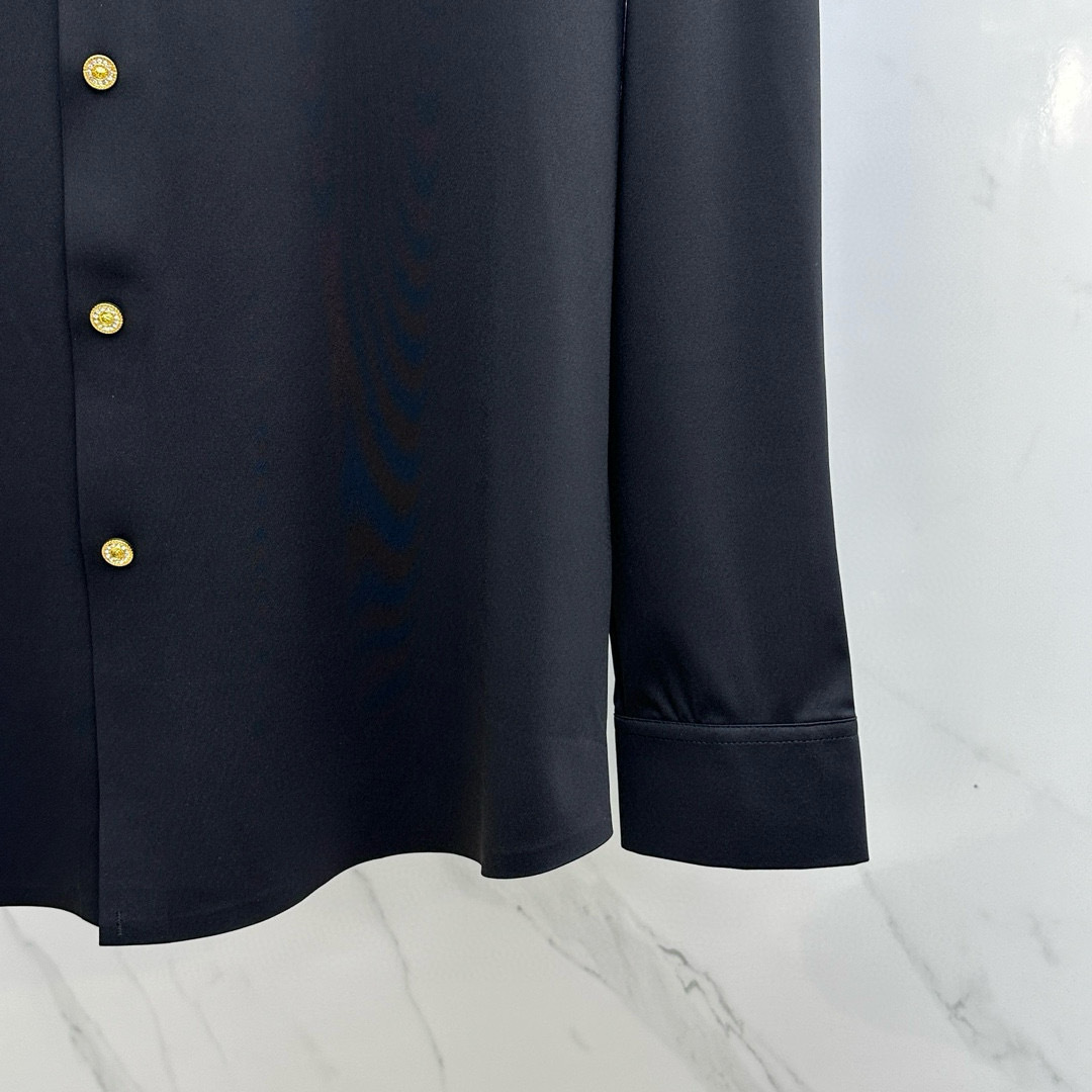 🆕VERSEC*范思哲 2025秋冬新品发布⌚️🔥潮品休闲衬衫，定义高端产品 3D立体制版、贴身舒适，欧