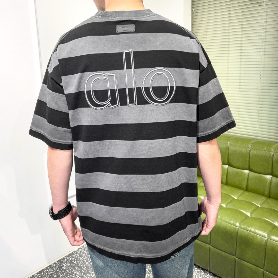 品牌：alo季度：2025秋冬颜色：黑灰色 黑白色尺码：S-XXL版型：宽松版 短袖T重量: 390克成