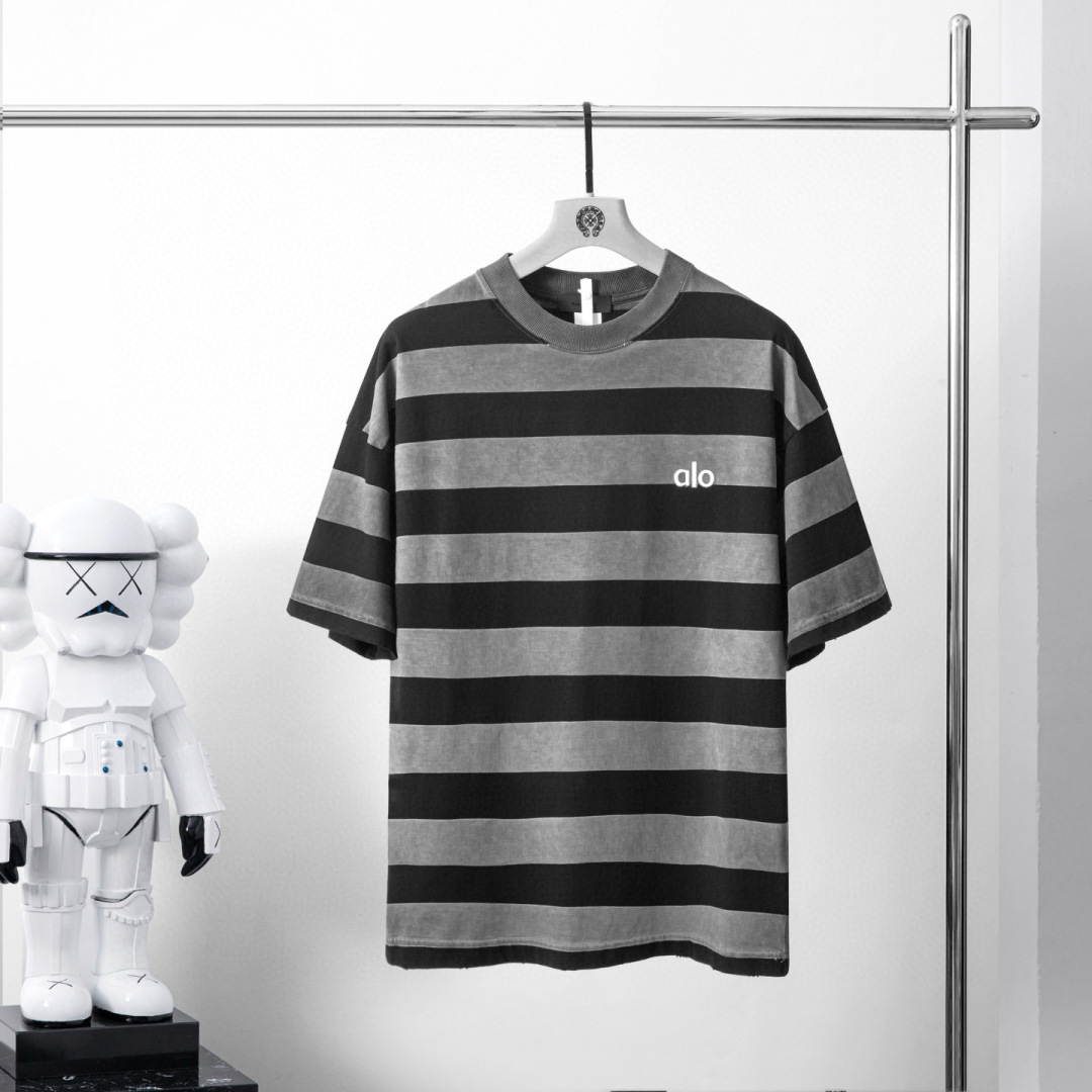 品牌：alo季度：2025秋冬颜色：黑灰色 黑白色尺码：S-XXL版型：宽松版 短袖T重量: 390克成