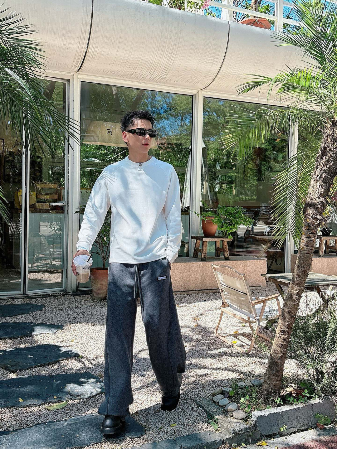 克罗心🔥新款长袖，采用进口聚酯纤维和棉混纺面料，面料自带微弹，具有空气感，整件不会像常规衫那样特别厚重，