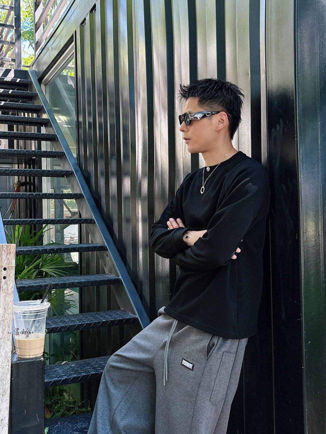 克罗心🔥新款长袖，采用进口聚酯纤维和棉混纺面料，面料自带微弹，具有空气感，整件不会像常规衫那样特别厚重，