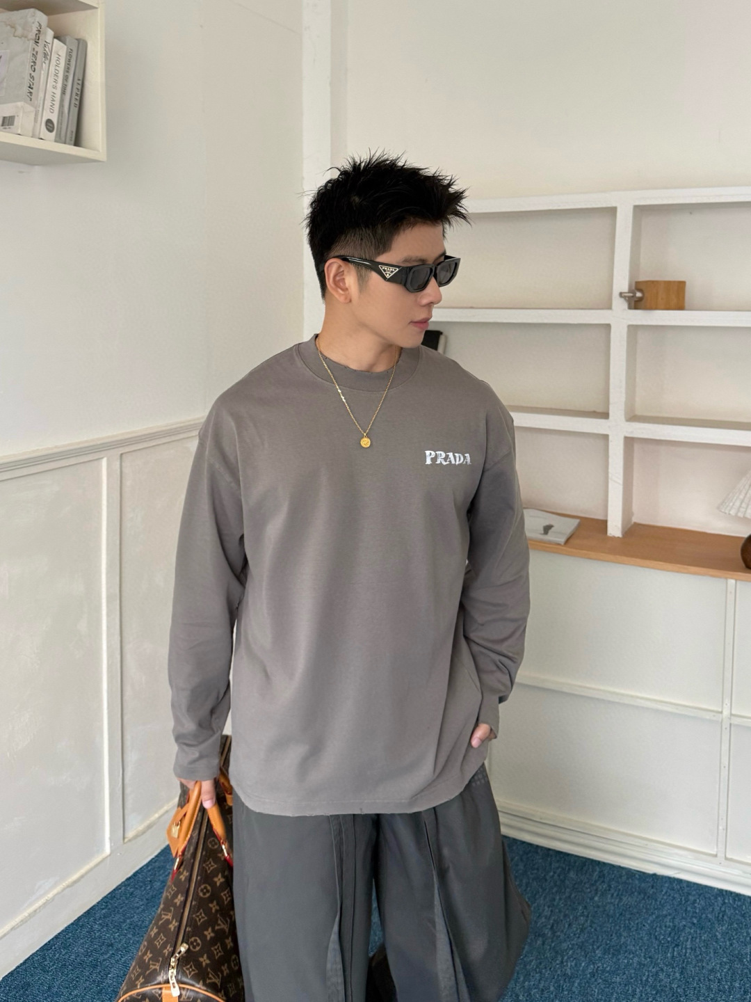 新款秋冬长袖🆕颜色：黑，白，绿码数：S-XL款号：7011