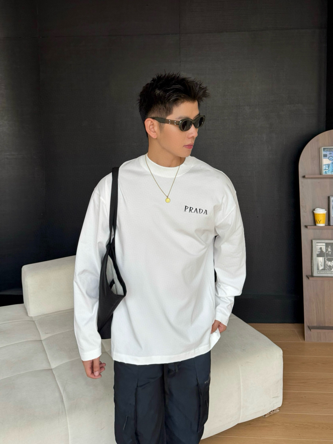 新款秋冬长袖🆕颜色：黑，白，绿码数：S-XL款号：7011