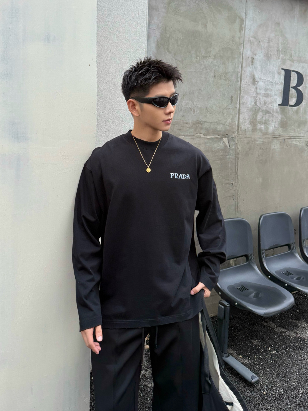 新款秋冬长袖🆕颜色：黑，白，绿码数：S-XL款号：7011