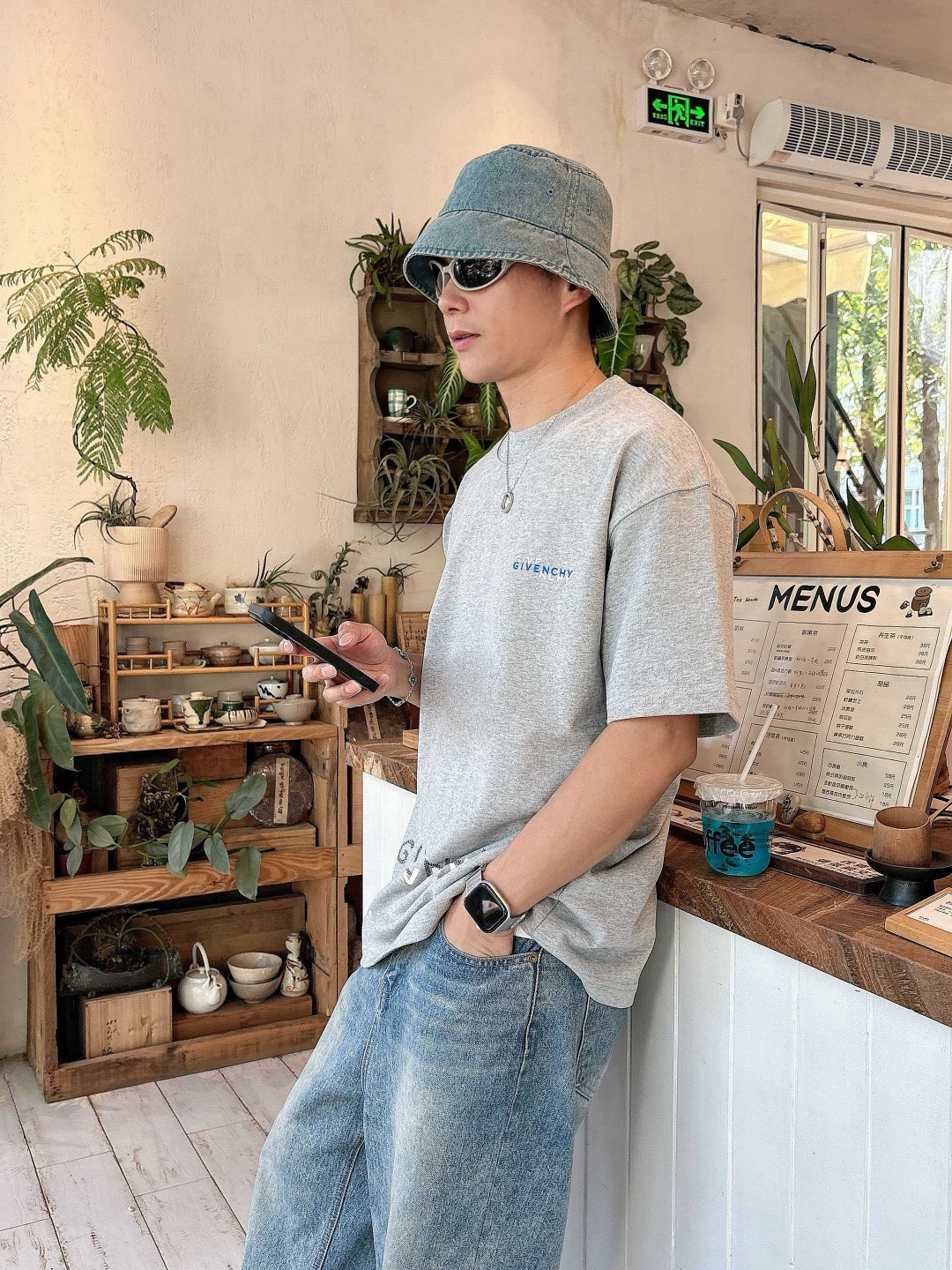 25新款磨毛短袖阔版T恤颜色：黑，白，灰尺码：XS-XL