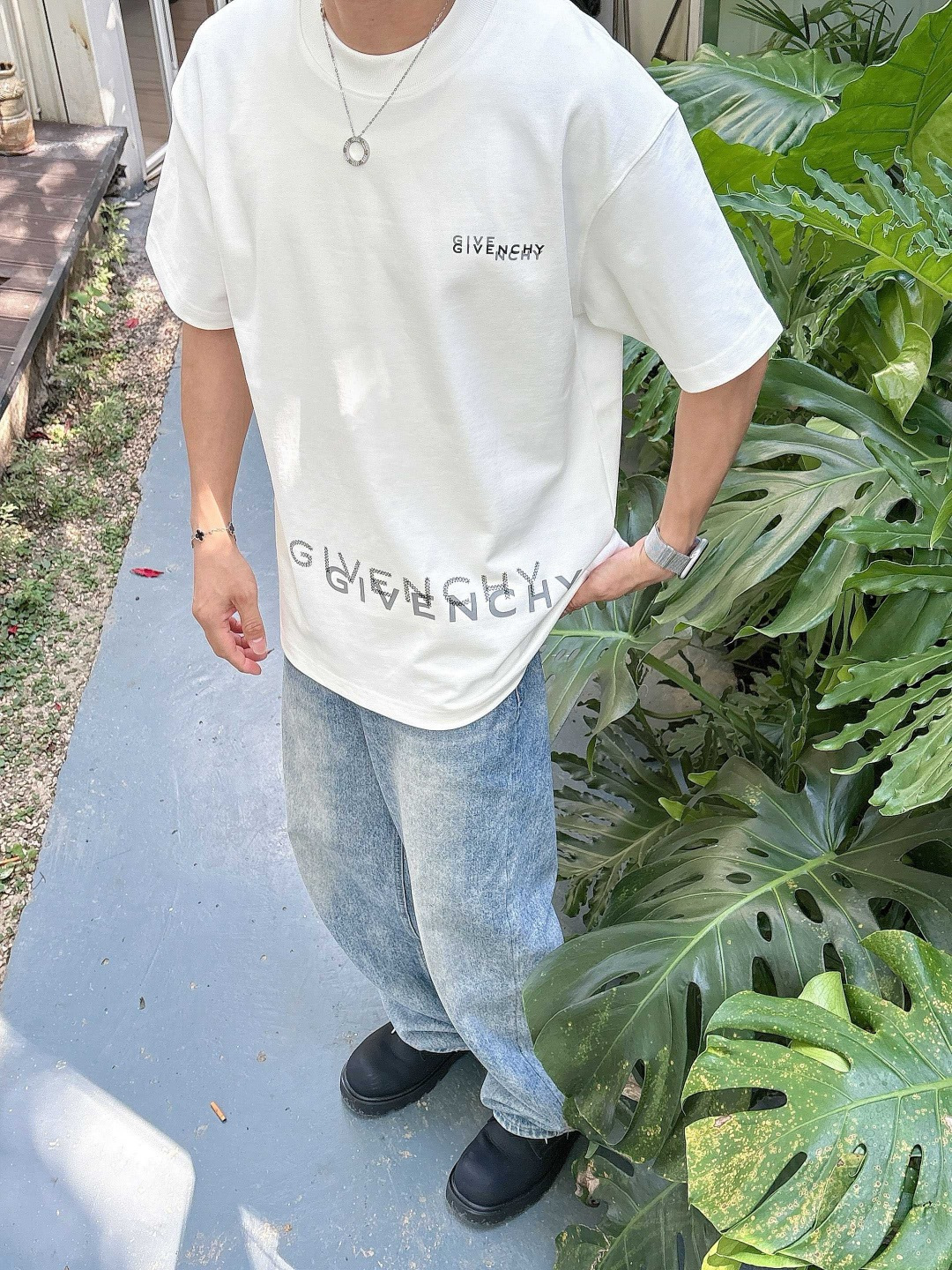 25新款磨毛短袖阔版T恤颜色：黑，白，灰尺码：XS-XL