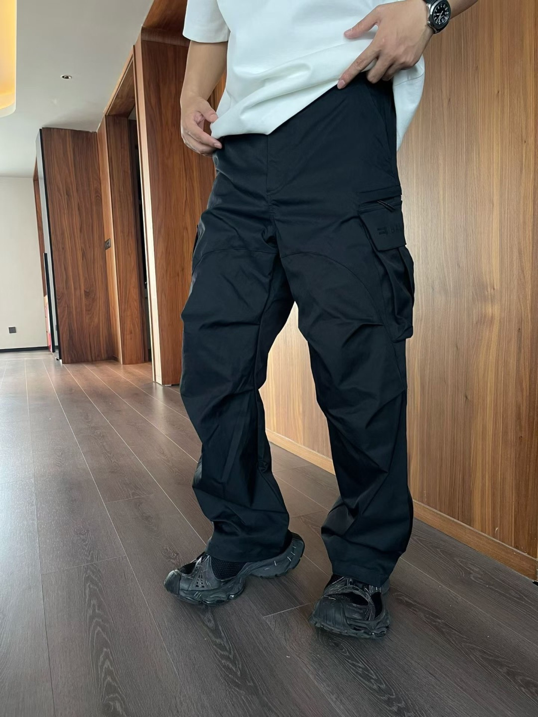 春款裤子[庆祝][庆祝]颜色：黑，米白，码数：M-3XL款号：835-Ｓ