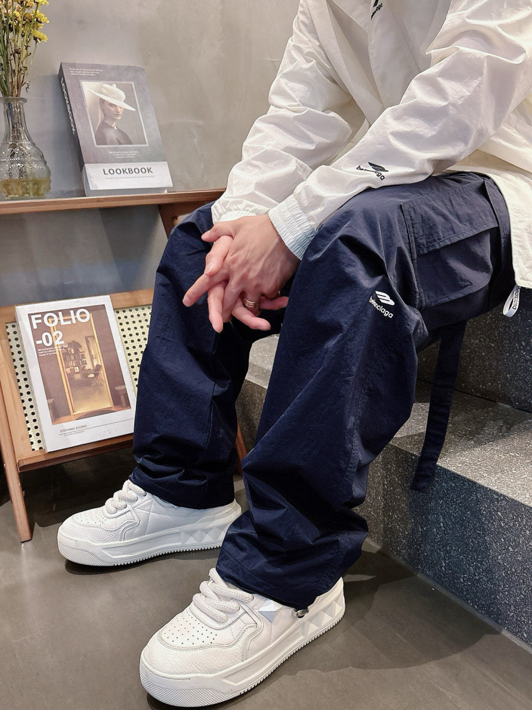 巴黎工装裤季度：2025夏款尺码： M-3XL 版型： 直筒休闲裤工艺：侧边做大口袋设计 潮流时尚🎉