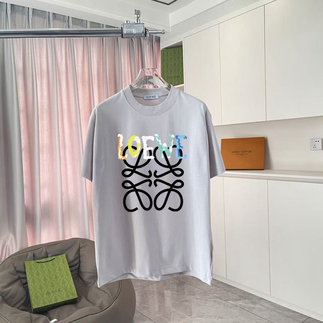 Loew*2025秋季新款 个性字母logo印花 定制面料300g 短袖t恤 男女同款尺码：S M L 