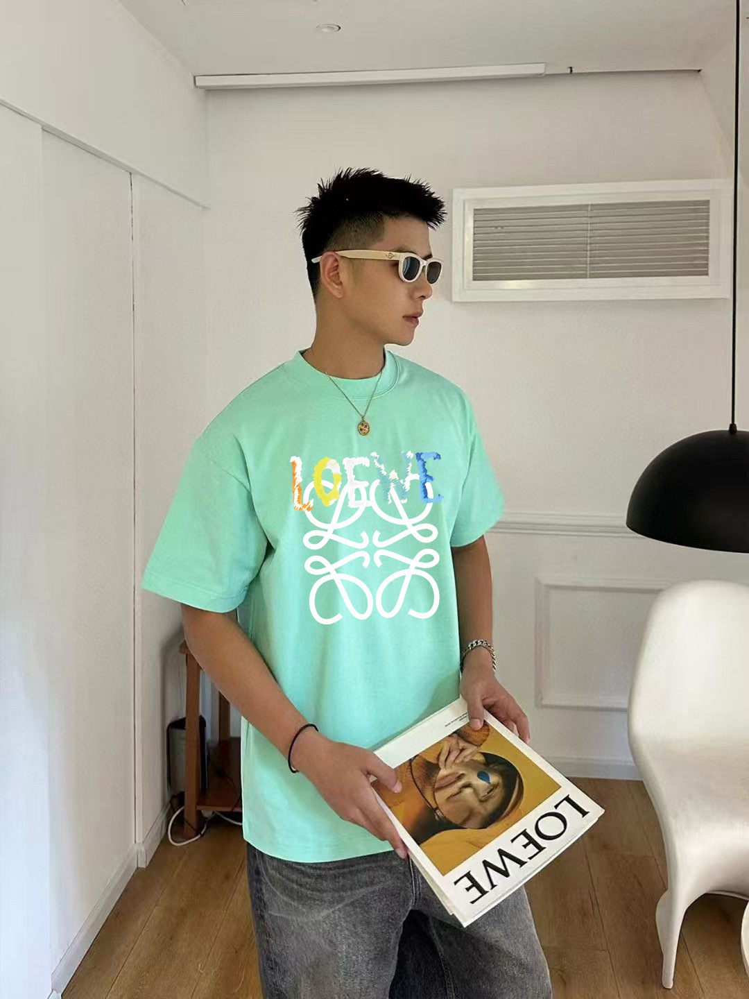 Loew*2025秋季新款 个性字母logo印花 定制面料300g 短袖t恤 男女同款尺码：S M L 