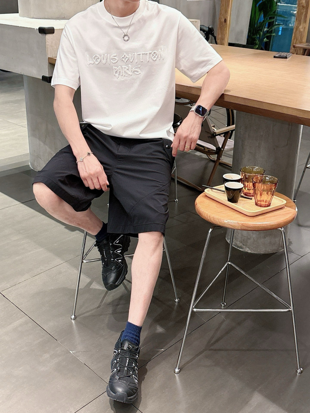 驴家短袖系列季度：2025春夏颜色：黑色 白色 铁灰尺码: m-5xL版型：微阔版型克重：160克重 成